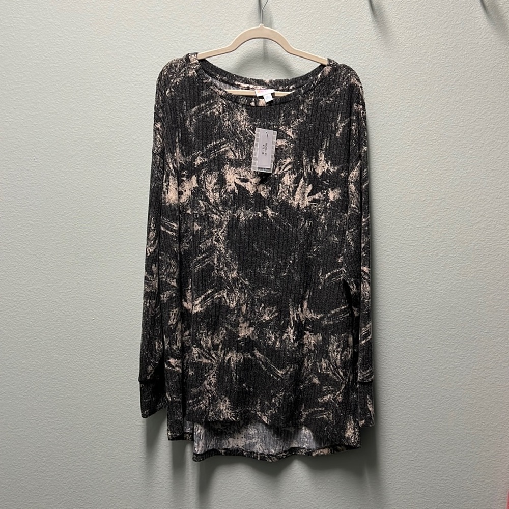 LuLaRoe Nora sweater